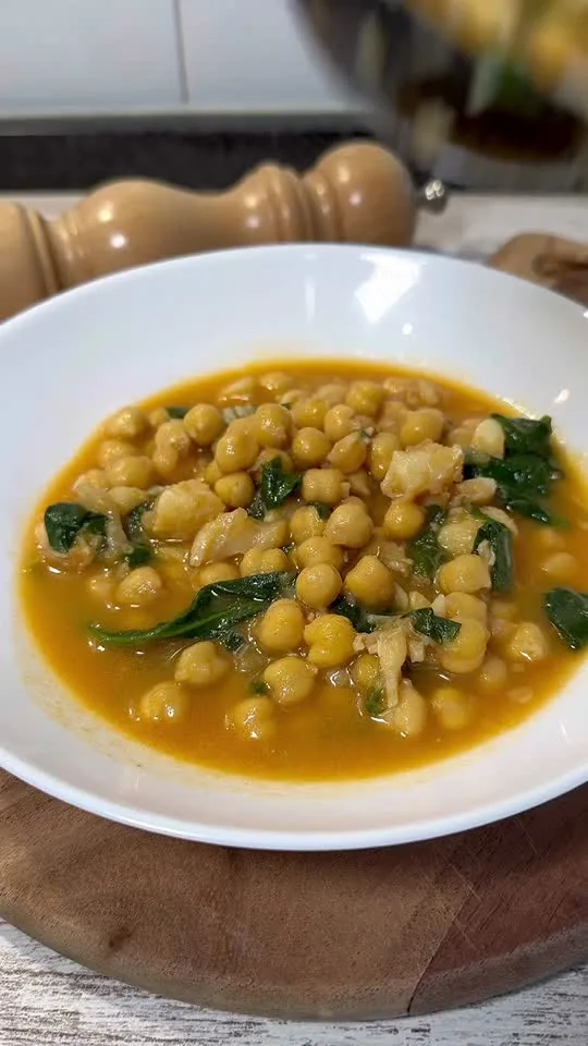 Potaje de Garbanzos, Espinacas y Bacalao (Potaje de Vigilia)