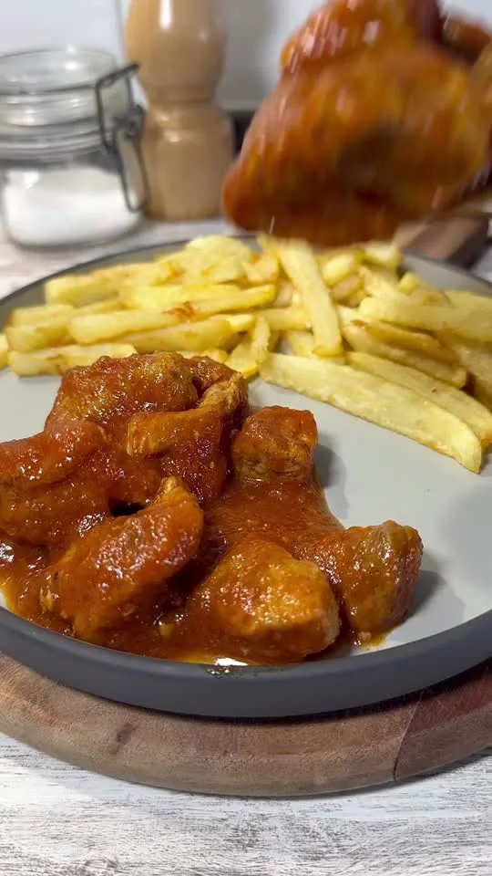 Magro de Cerdo con Tomate