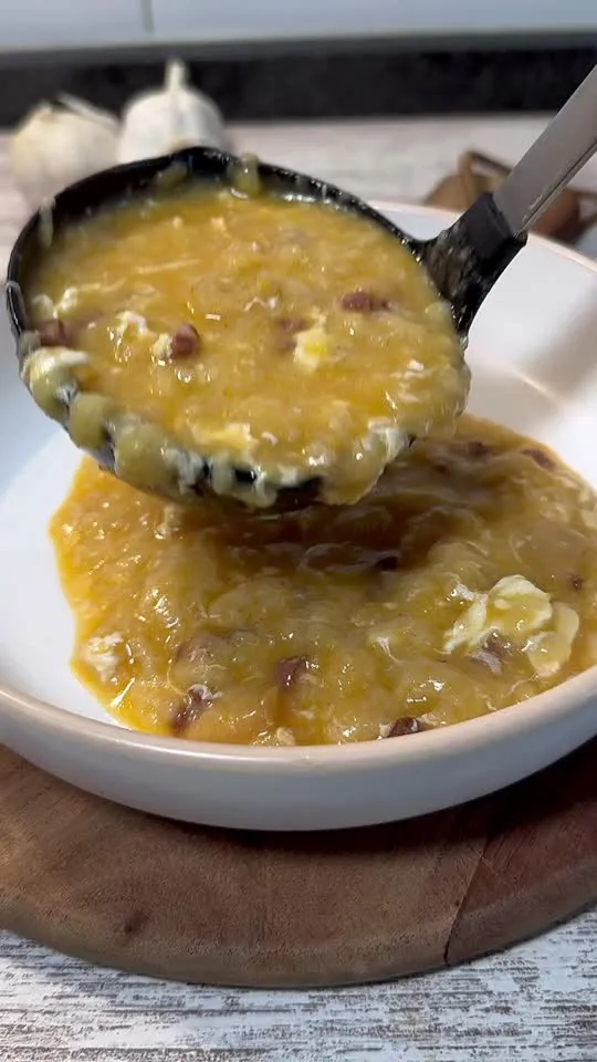 Sopa Castellana (Sopa de Ajo)