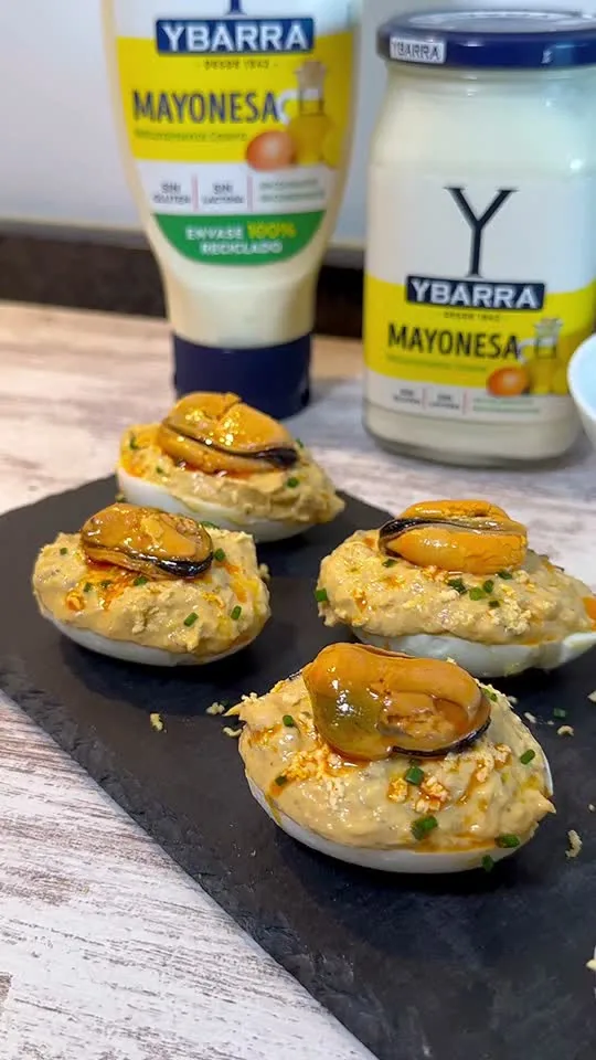 Huevos Rellenos de Mejillones en Escabeche