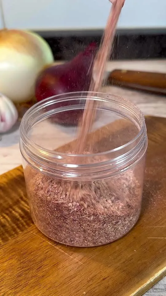 Condimento Casero de Pieles de Ajo y Cebolla